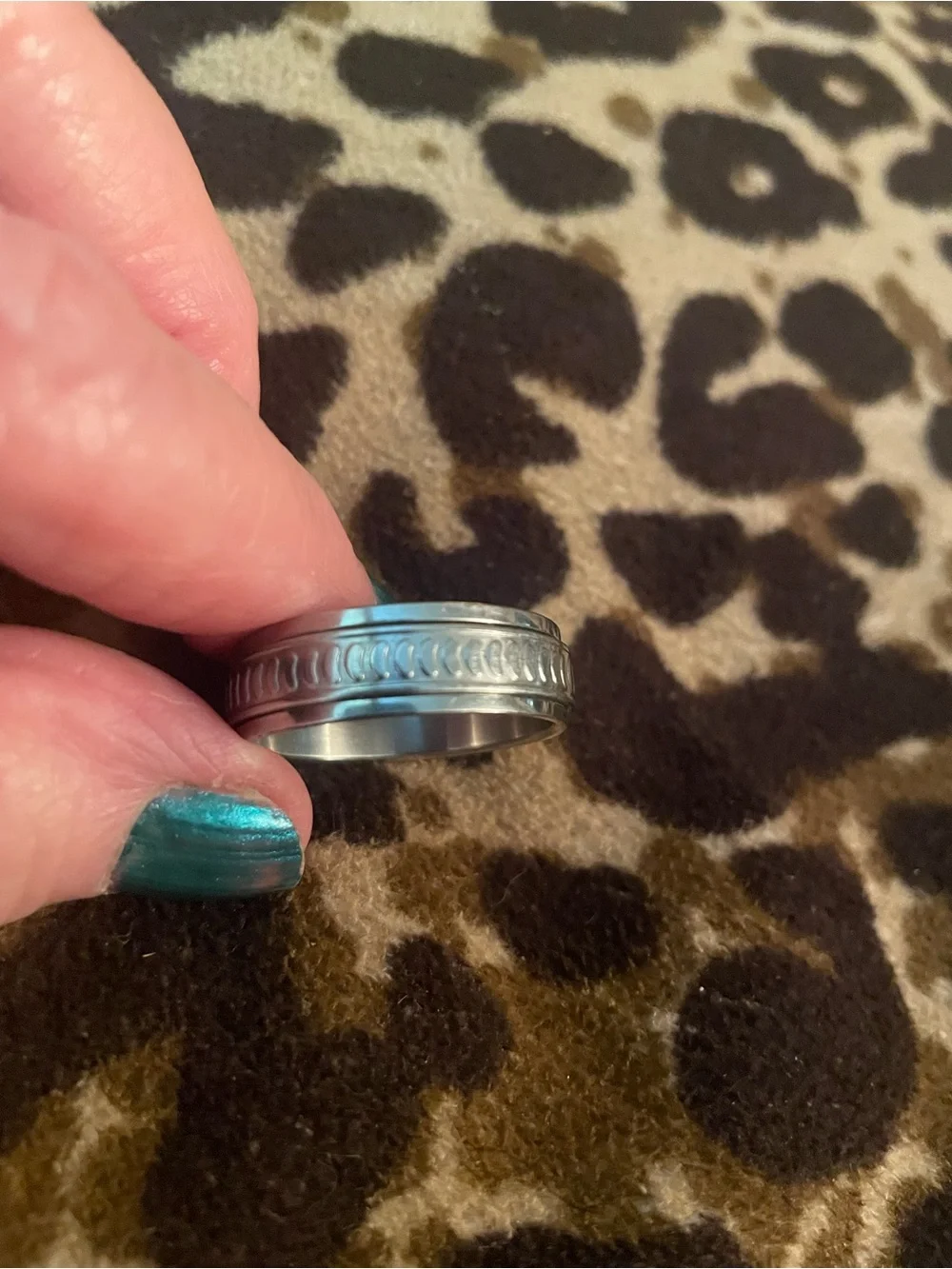 Men's Textured Spinning Band Ring in stainless steel sz 14